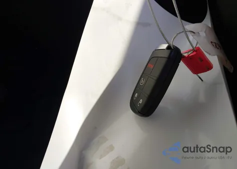 2021 Jeep Renegade Jeepster 4X4 из США, поврежденный, VIN ZACNJDAB5MPM32283